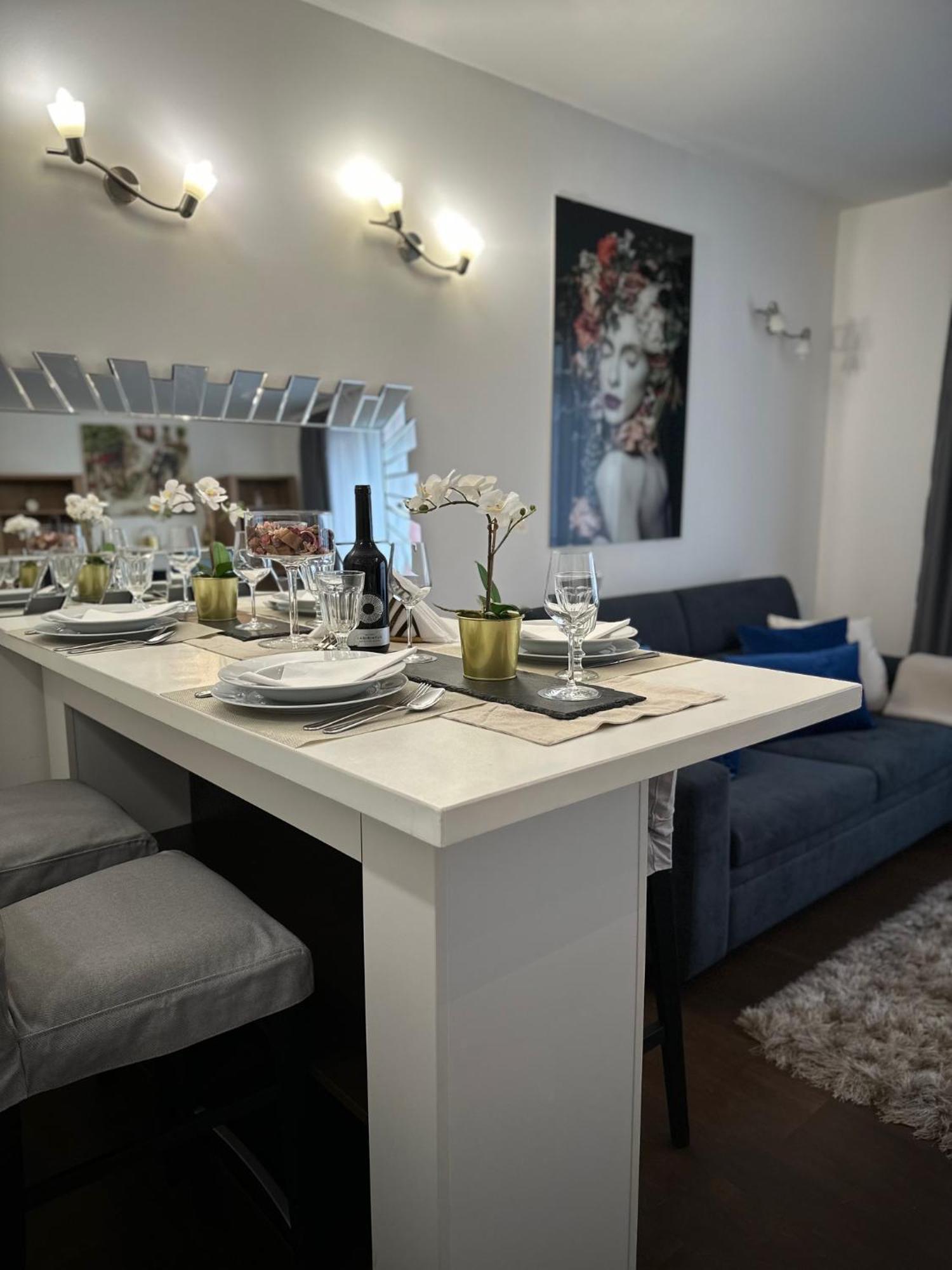 Apartament Wellness By The Opera *