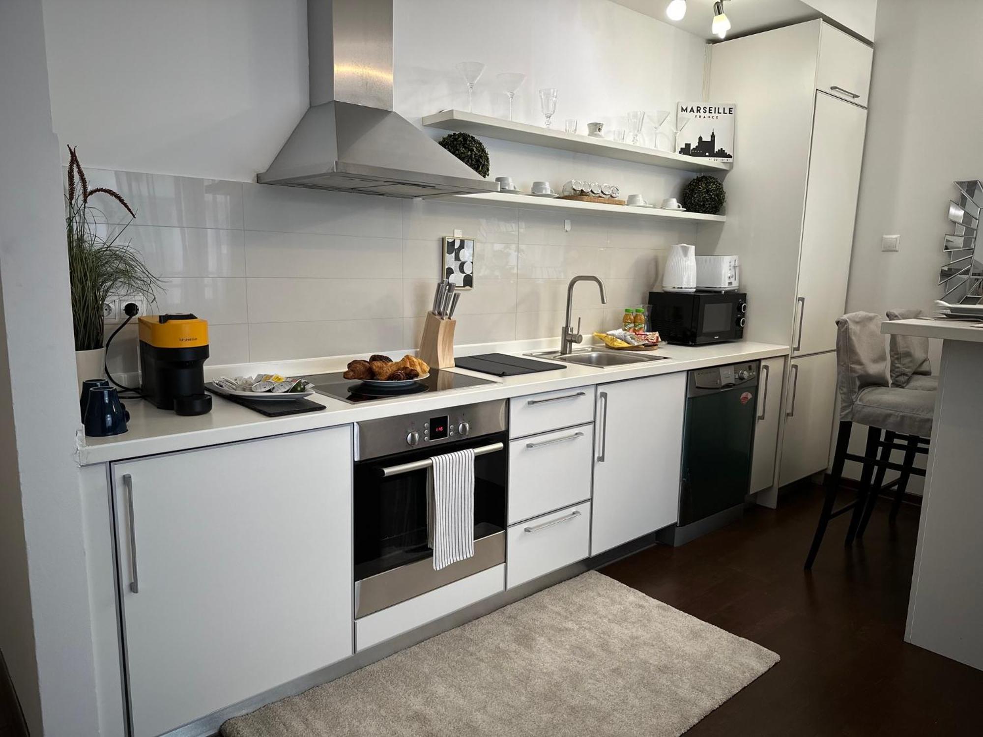 Wellness By The Opera Apartament *